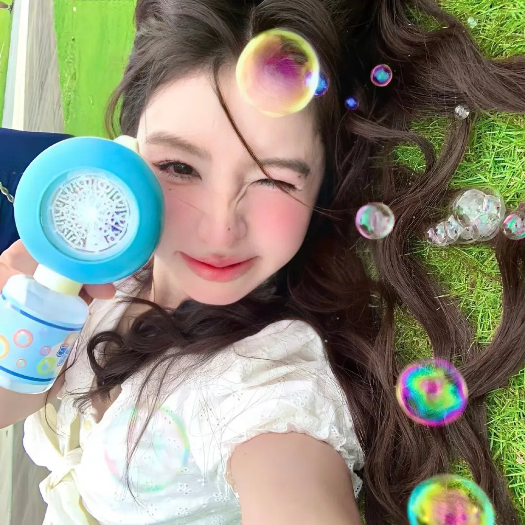 红色